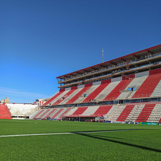 Estadio 15 de Abril está entre las avenidas López y Planes 3553. Foto: Quilmes Cerveza   