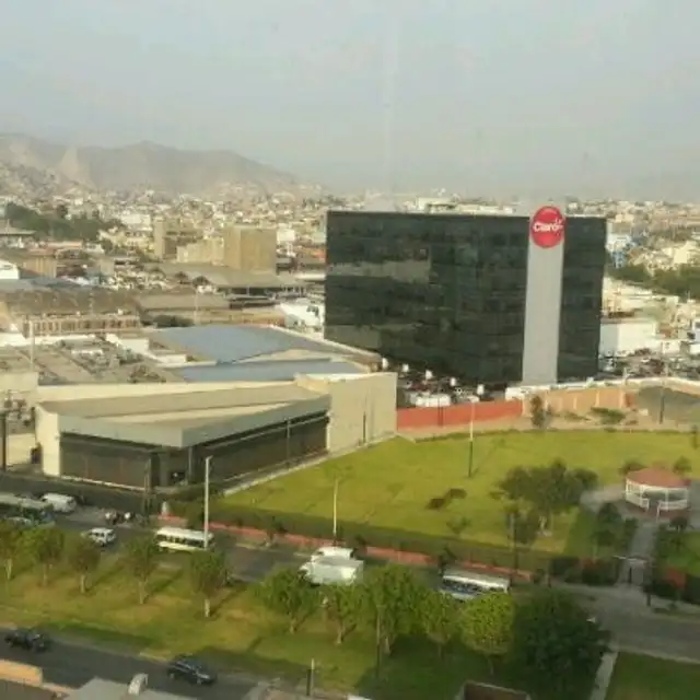  La sede central de Claro se encuentra en Avenida Nicolás Arriola 480, Lima. Foto: Foursquare   
