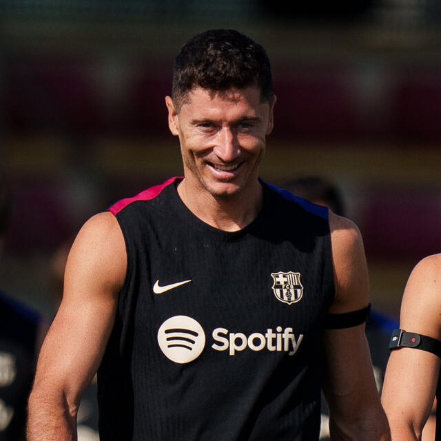  Robert Lewandowski llegó a Barcelona en el 2022. Foto: Barcelona/X   