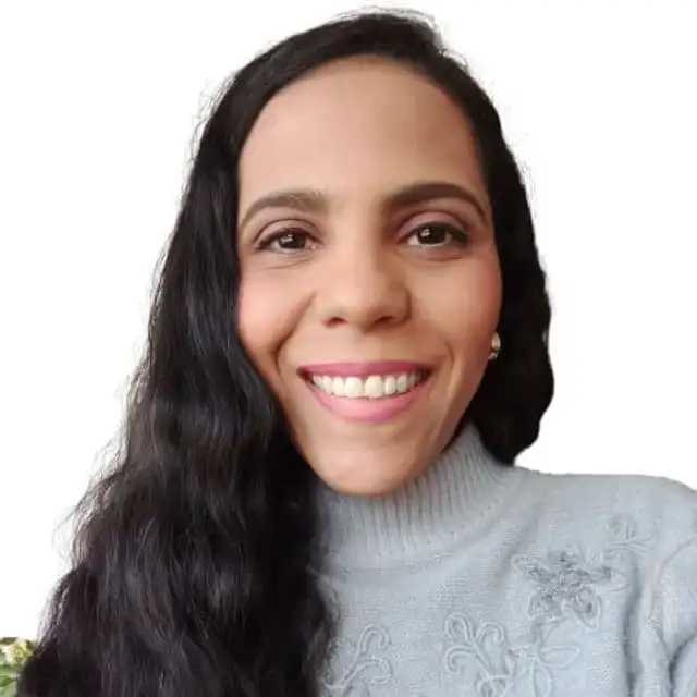  Desireé Añez brinda servicios de corrección de textos académicos. Foto: La correctora/Facebook   