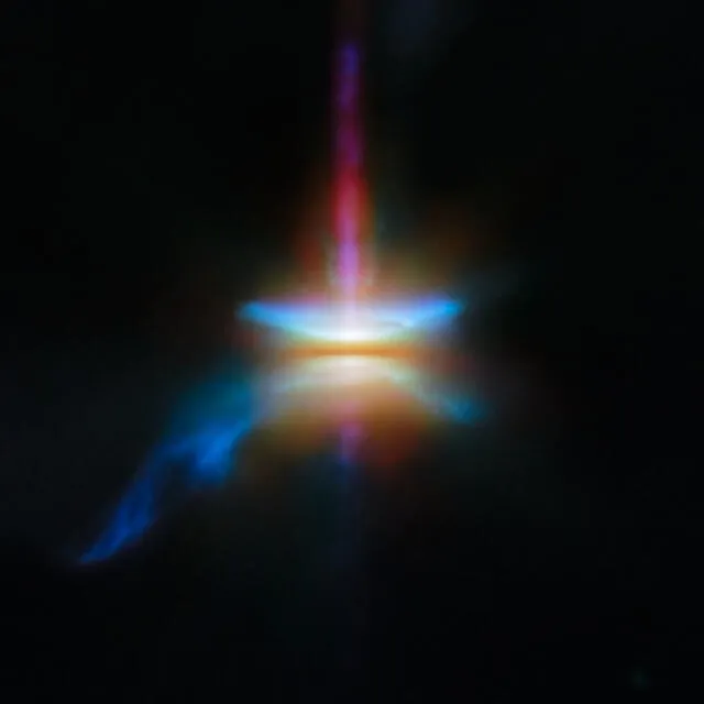  Imagen de cerca de un disco protoplanetario alrededor de una estrella recién formada. Se combinan muchas longitudes de onda de luz diferentes y se representan mediante colores separados y diversos. Foto: ESA/Webb, NASA   