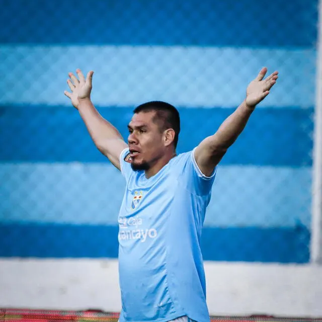 Hernán Rengifo debutó en el fútbol profesional en el 2022 con la 'U'. Foto: Asociación Deportiva Tarma - ADT Hernán Rengifo debutó en el fútbol profesional en el 2022 con la 'U'. Foto: Asociación Deportiva Tarma - ADT