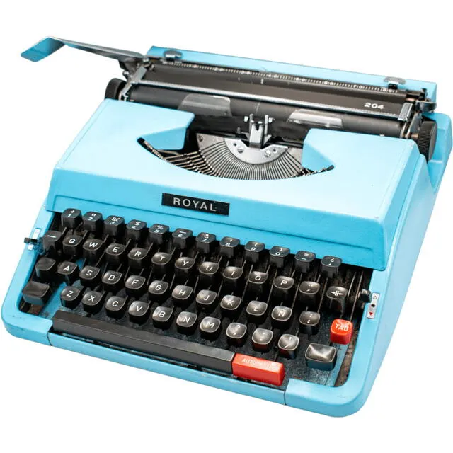 Las máquinas de escribir también tenían estos relieves. Foto: La vieja Las máquinas de escribir también tenían estos relieves. Foto: La vieja