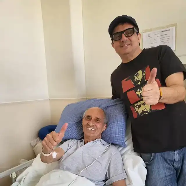 Reencuentro entre Gustavo Bueno y David Almandoz. Foto: Facebook   