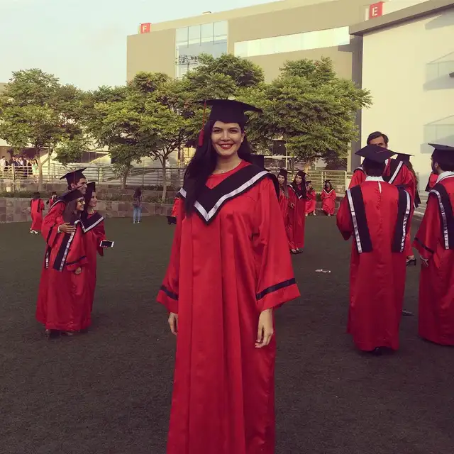 Graduación de Nicole Faverón en 2017. Foto: Instagram   