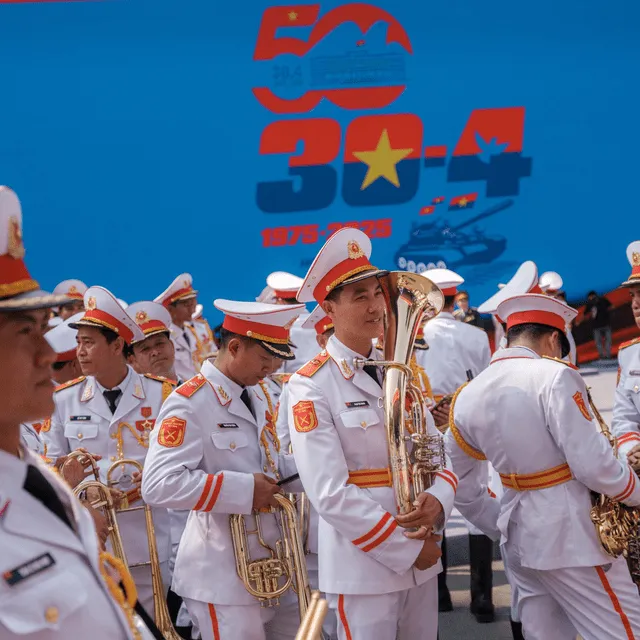 Marching in unity: Thousands of Vietnamese troops and citizens take part in the grand parade celebrating the 50th anniversary of the end of the Vietnam War. Photo: The New York Times Marching in unity: Thousands of Vietnamese troops and citizens take part in the grand parade celebrating the 50th anniversary of the end of the Vietnam War. Photo: The New York Times