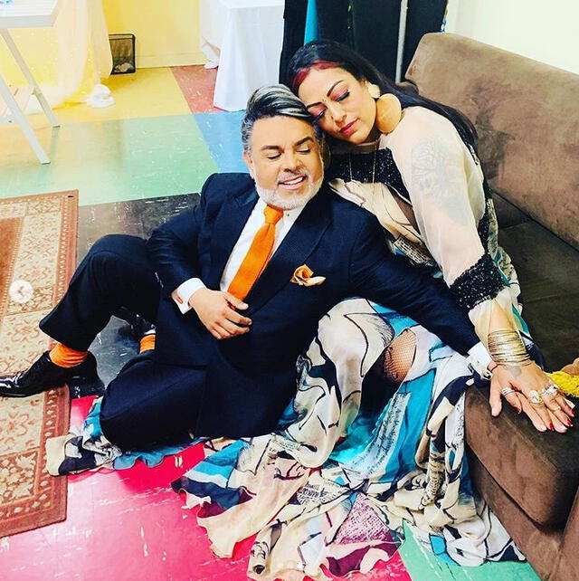 Andrés Hurtado celebró sus 55 años con beso a su esposa ‘La India’ 