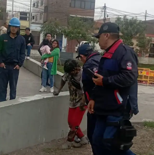 Víctima de quemaduras fue llevada al Hospital Loayza para tratar sus heridas. Foto: Municipalidad de La Victoria   