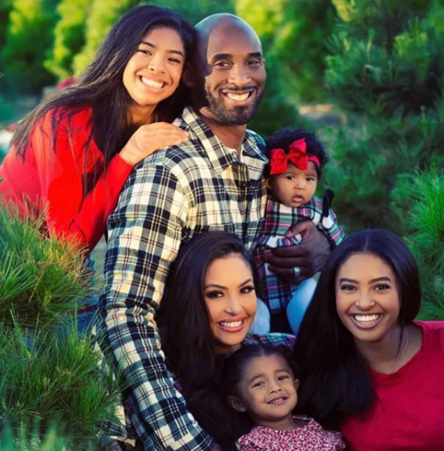Kobe Bryant y su familia.