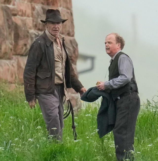 Harrison Ford en el set de rodaje de Indiana Jones 5. Foto: Dailymail/Stuart Wallace