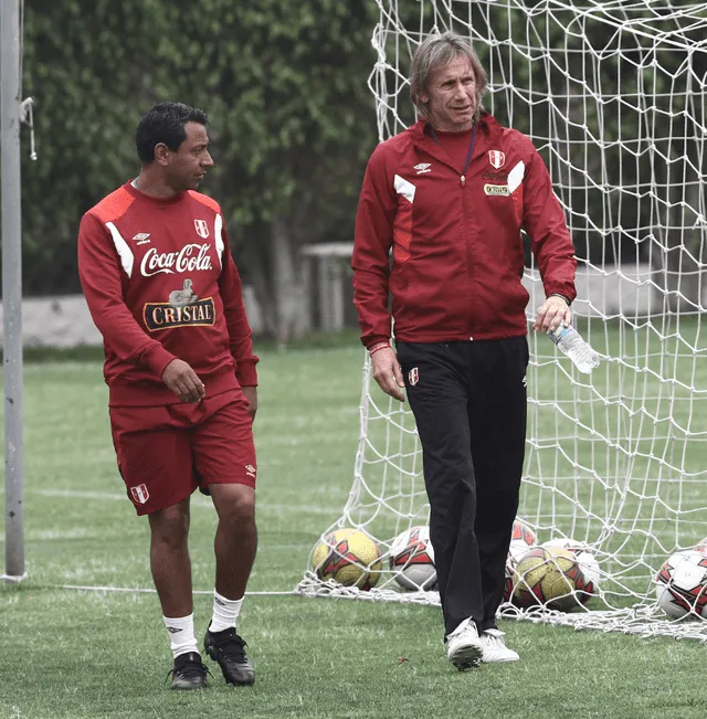 Nolberto Solano fue el asistente de Ricardo Gareca en Perú. Foto: La República   