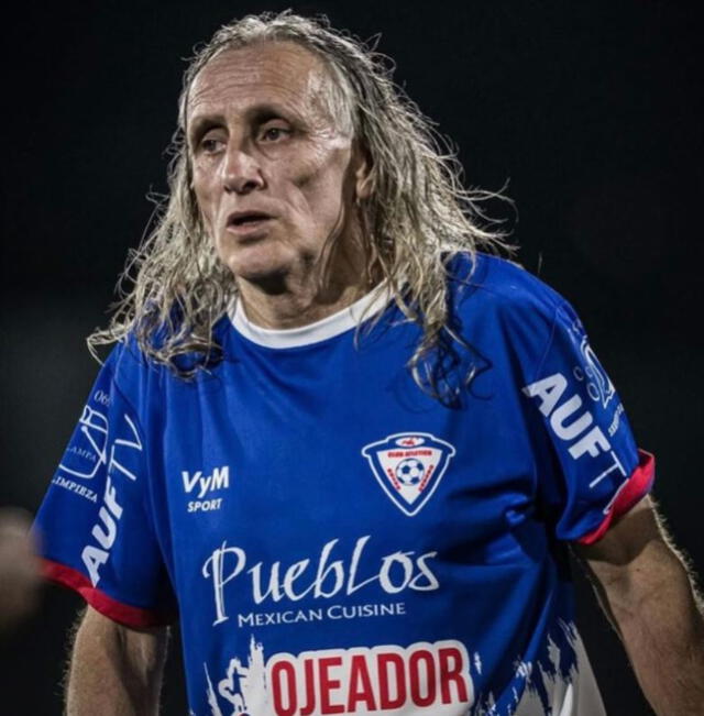  Robert Carmona es el jugador más longevo en la historia del fútbol. Foto: X   