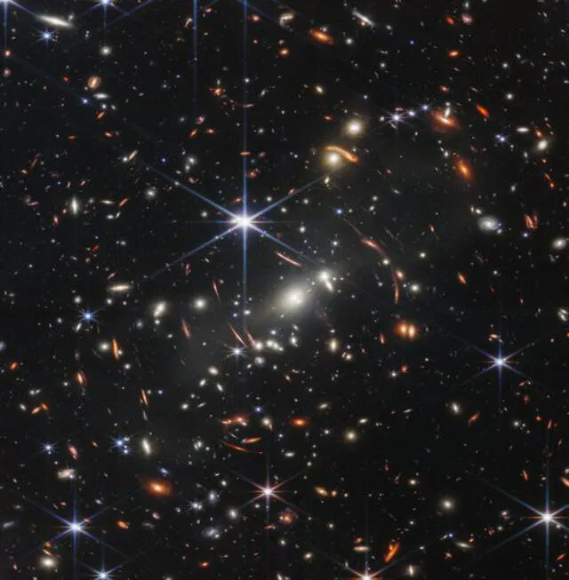 Telescopio James Webb: ¿por qué muestra las estrellas con 8 puntas?