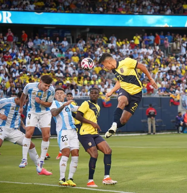  Ecuador perdió con Argentina 1-0 en amistoso previo a la Copa América. Foto: La Tri/X    