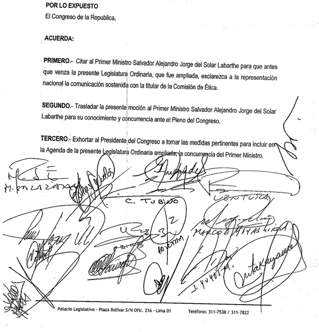 Firmas y acuerdos para citar a Salvador del Solar. Foto: La República.