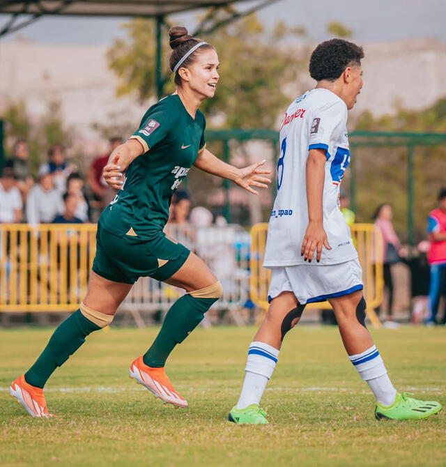 Adriana Lúcar es la goleadora del certamen. Foto: Alianza Lima   