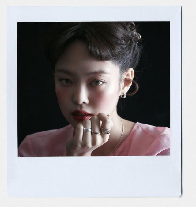 Jennie en editorial fotográfica de marzo. Foto: Vogue Corea