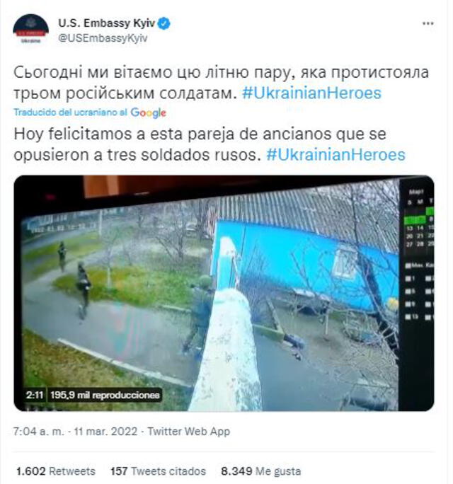 Tuit de la Embajada de Estados Unidos en Kiev sobre la reacción de la pareja de ucranianos frente a los soldados rusos armados. Foto: captura Twitter