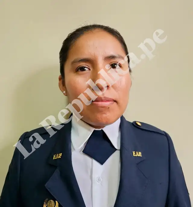 Tripulante. Suboficial FAP Kamila Anchapuri Jove (34), nacida en San Juan de Miraflores. Foto: La República Tripulante. Suboficial FAP Kamila Anchapuri Jove (34), nacida en San Juan de Miraflores. Foto: La República