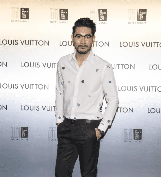 Gao fue el primer modelo asiático en aparecer en la campaña publicitaria de la famosa marca Louis Vuitton en 2011.