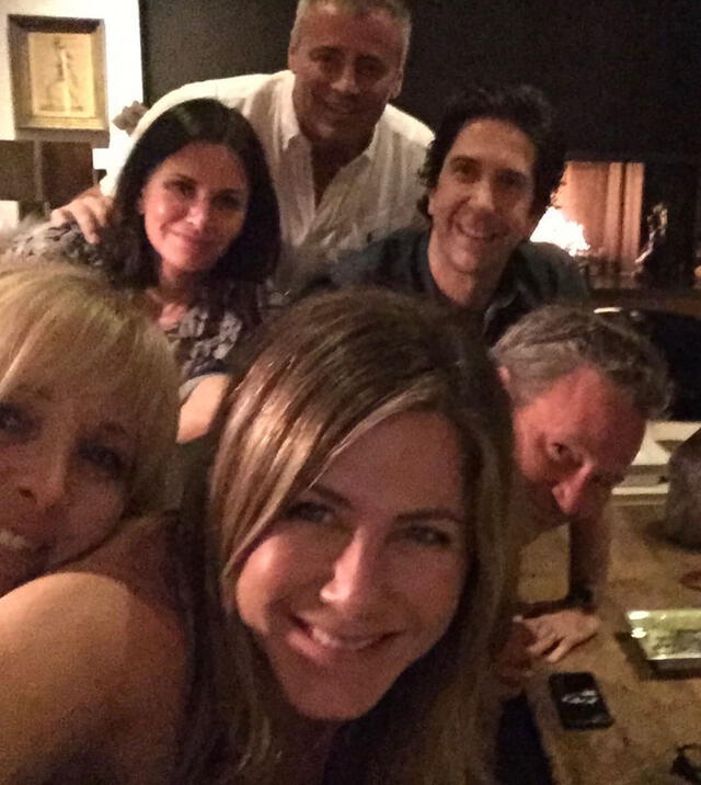Jennifer Aniston y el elenco de la serie Friends