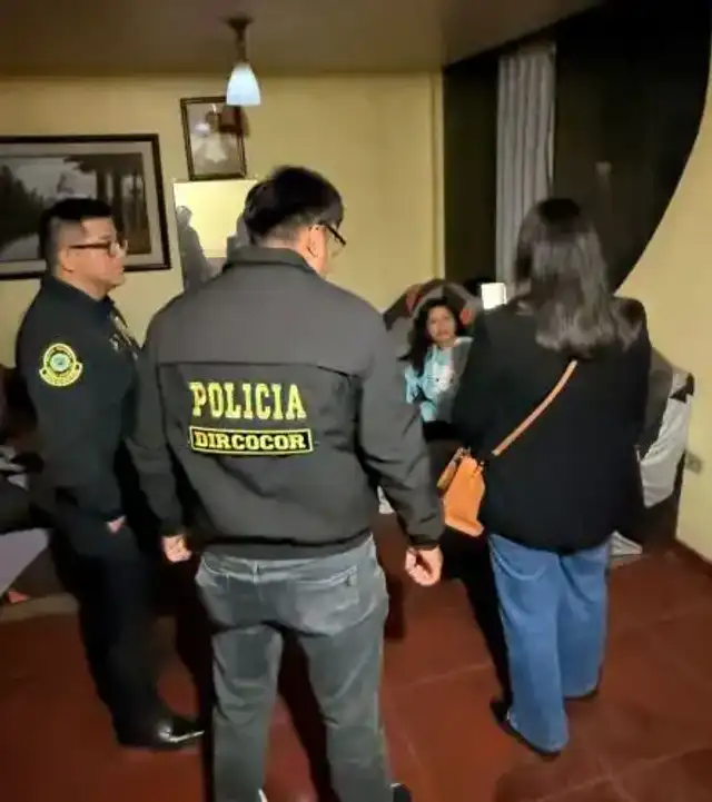  La policía allanó también la vivienda del alcalde Edwin Bladimir Navarro Torres. Foto: Andina.   