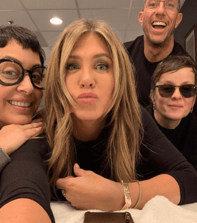 Jennifer Aniston comparte divertidas fotos en Instagram.