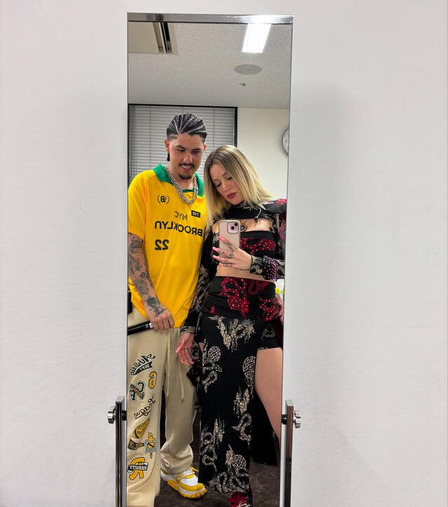  El Prefe y Leslie Shaw en Japón. Foto: Instagram/elprefe_   
