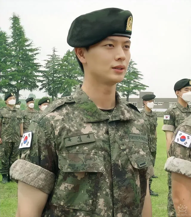 Sungjae, Hyungsik, BTOB, servicio militar