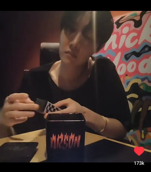 J-Hope dio un spoiler de su title track. Foto: captura/Instagram J-Hope dio un spoiler de su title track. Foto: captura/Instagram