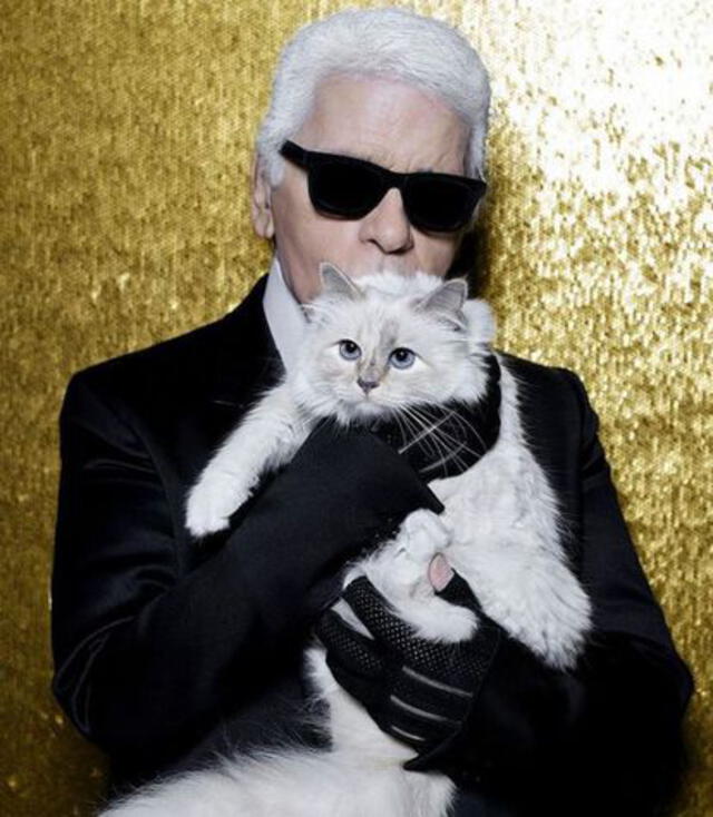  Karl Lagerfeld, una de las figuras mas influyentes en la moda del siglo XX. Foto: Instagram   