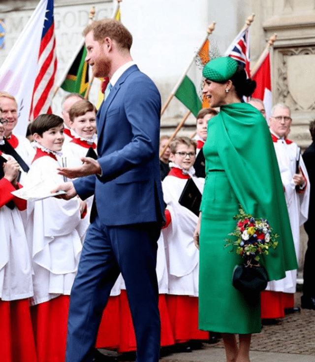 Príncipe Harry y Meghan Markle en su último acto oficial como realeza.