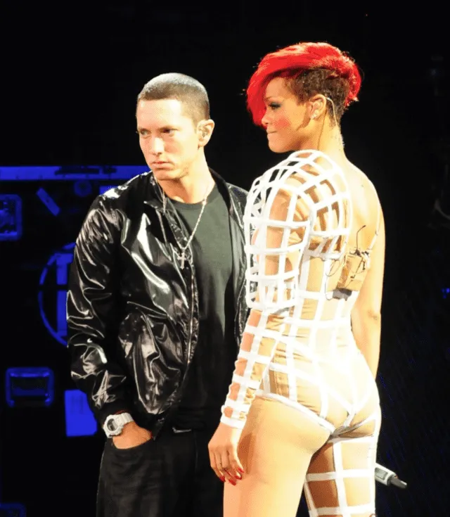 El representante de Eminem señaló que la intención del rapero no fue ofender a Rihanna.