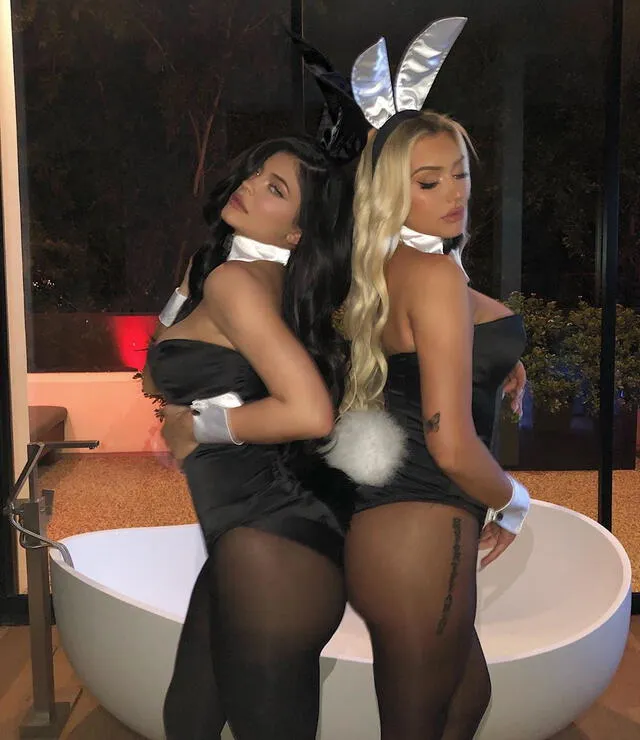 Kylie Jenner luciendo como conejita de Playboy