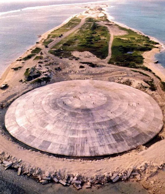 Base nuclear de Estados Unidos instalada en el cráter que dejó una bomba atómica en el atolón Bikini, Islas Marshall. Foto: AFP 