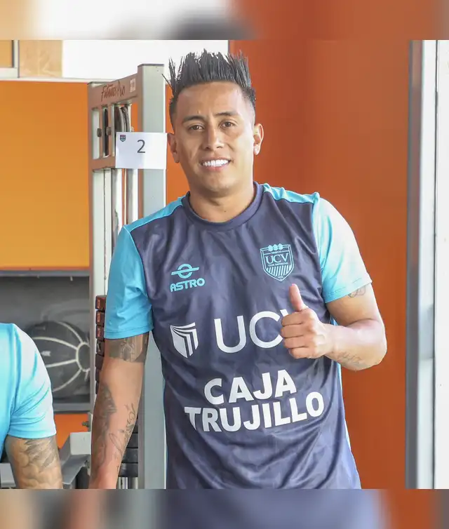 Christian Cueva entrena como invitado en el club César Vallejo. Foto: César Vallejo. Christian Cueva entrena como invitado en el club César Vallejo. Foto: César Vallejo.