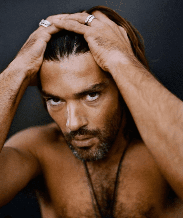 Antonio Banderas fue catalogado como "actor de color" por la prensa de Hollywood.