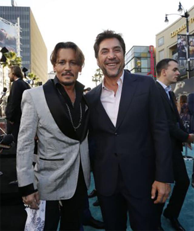 Johnny Depp y Javier Bardem, colegas en la actuación y grandes amigos.
