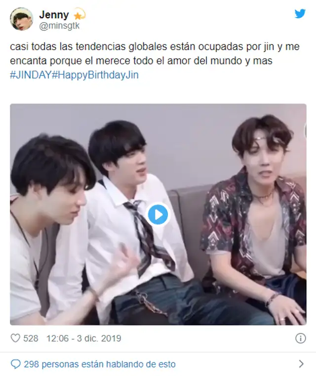 ARMY celebra el cumpleaños de Jin. ARMY celebra el cumpleaños de Jin.