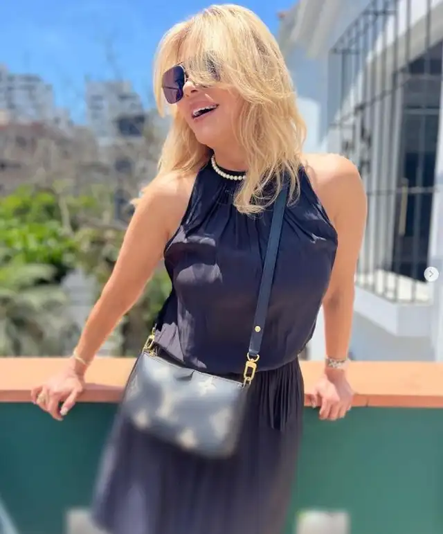 Gisela Valcárcel tapó la marca de su cartera en una de sus publicaciones. Foto: Instagram Gisela Valcárcel   