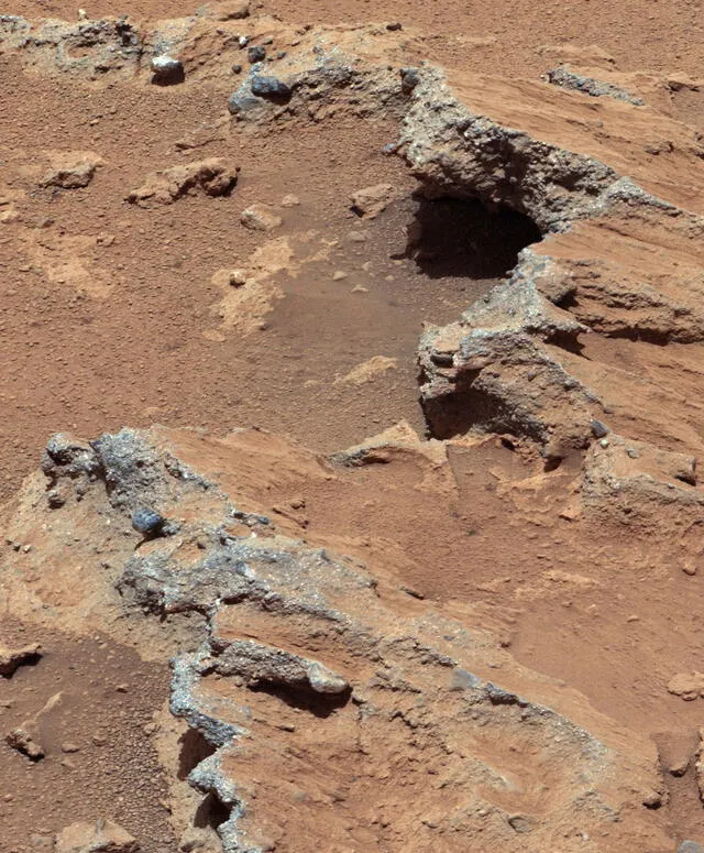 Remanentes de una antigua corriente de agua que fluía en Marte. Foto: NASA / JPL-Caltech / MSSS