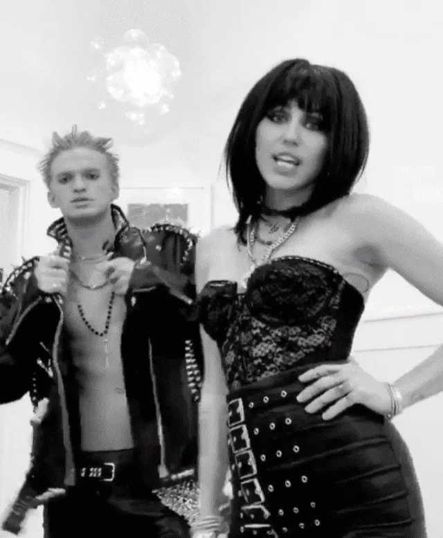 Miley Cyrus y Cody Simpson revolucionan TikTok con sus divertidos y sincronizados pasos de baile. Foto: Instagram.