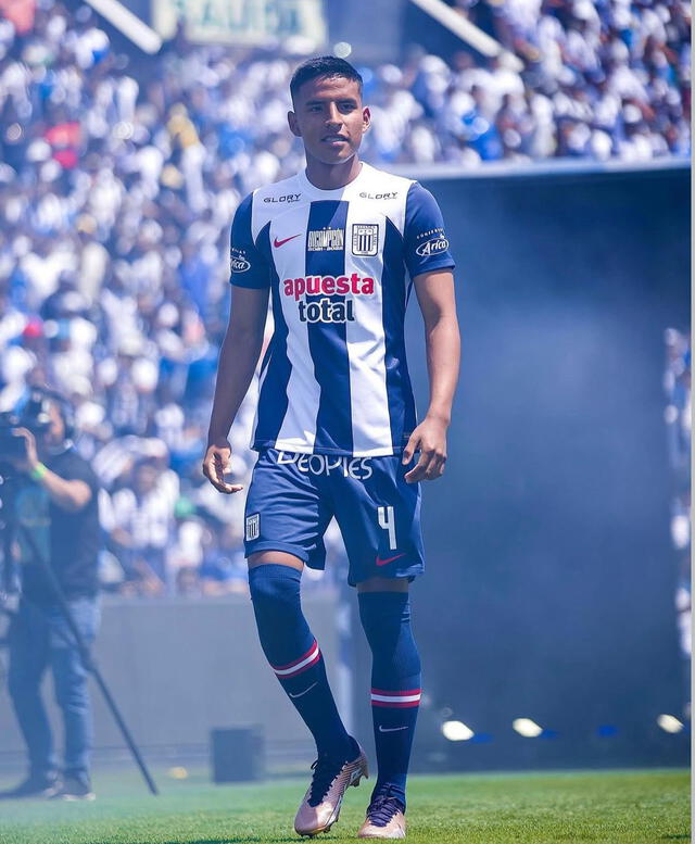 Nicolás Amasifuén debutó en primera división en el 2023. Foto: Club Alianza Lima   