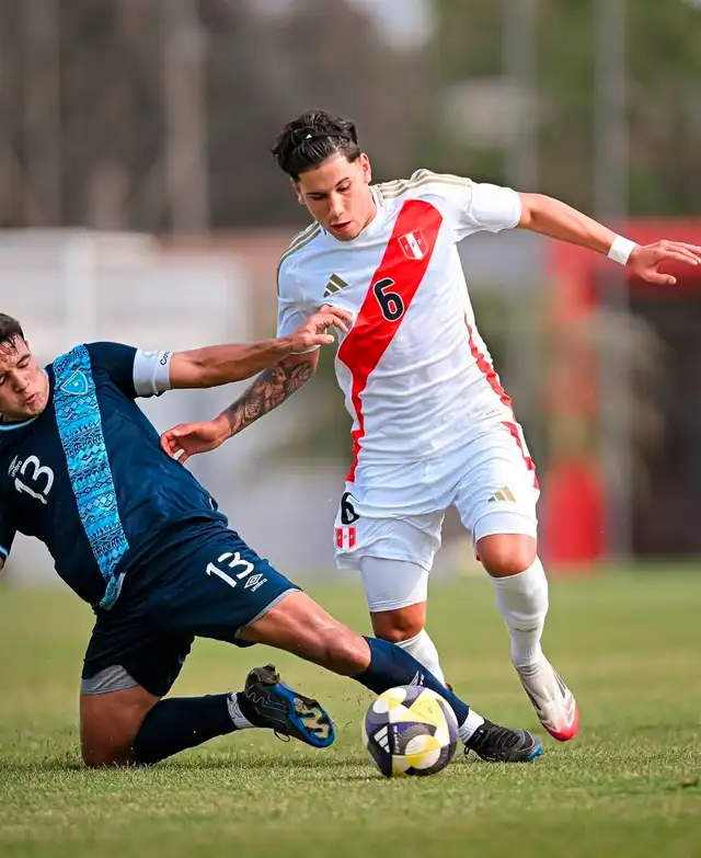  Francesco Andrealli es internacional con la selección peruana sub-18. Foto: FPF   