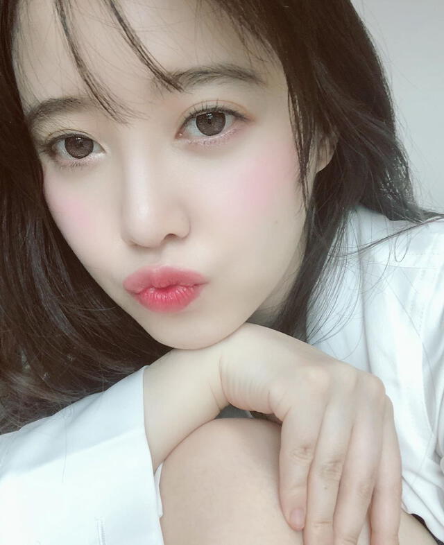 Selfie de Goo Hye Sun publicado en Instagram, el 27 de abril, 2020.