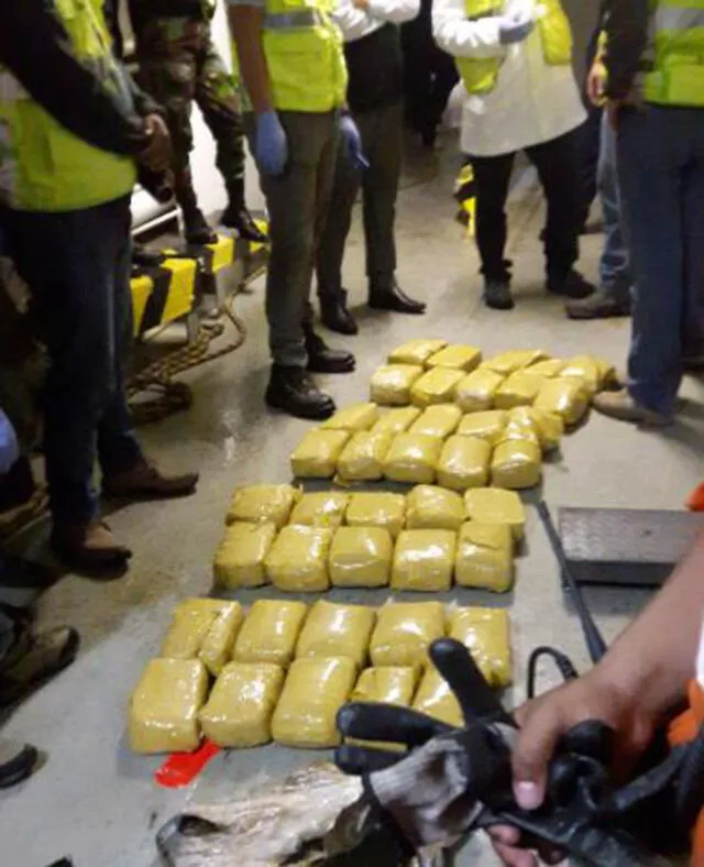 Callao: Hallan cargamento de droga en toma de succión de un barco