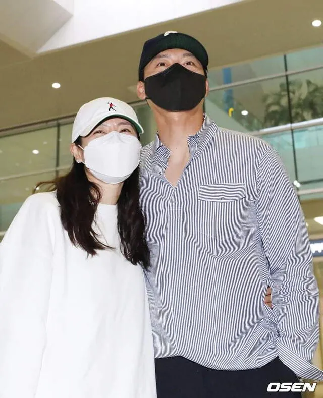 Hyun Bin y Son Ye Jin de regreso en Corea. Foto: OSEN
