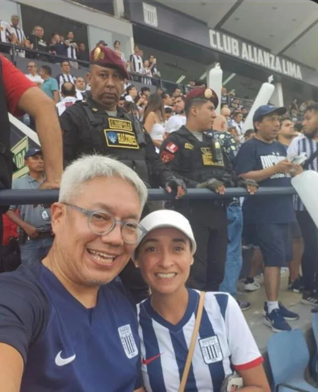 Carlos Hiraoka presente en los partidos de Alianza Lima. <strong>Foto: Twitter</strong>   