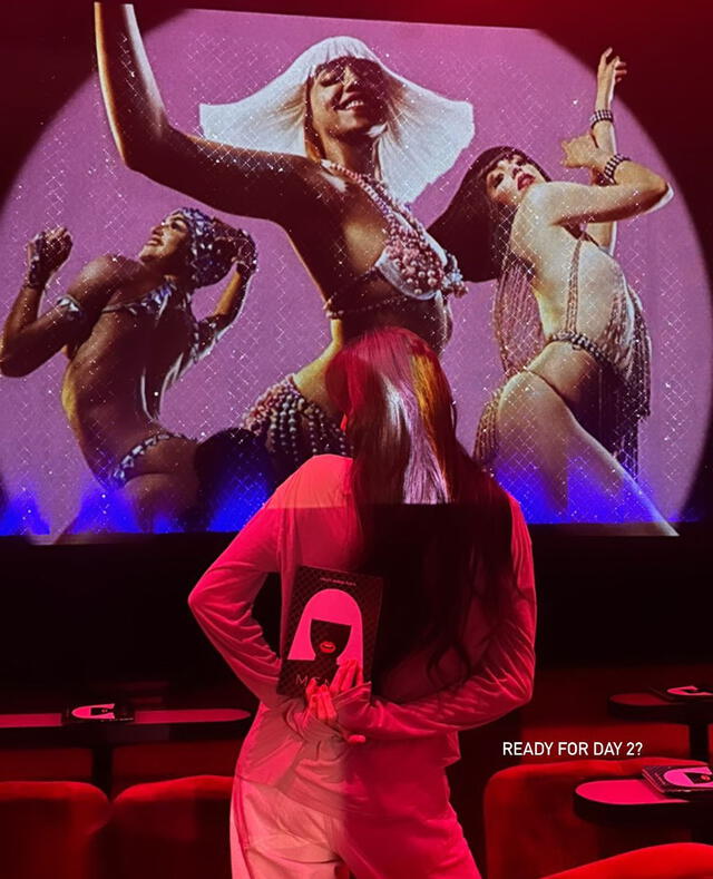  Lisa en 'Crazy Horse' de París. Foto: Instagram LaLisa   