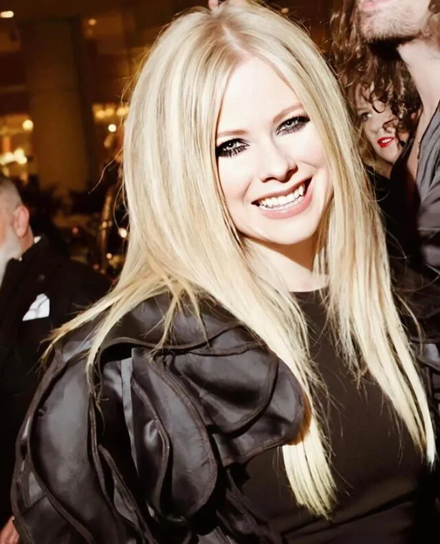 Avril Lavigne tiene 35 años y es una de las cantantes canadienses más exitosas de las últimas décadas. (Foto: Instagram)